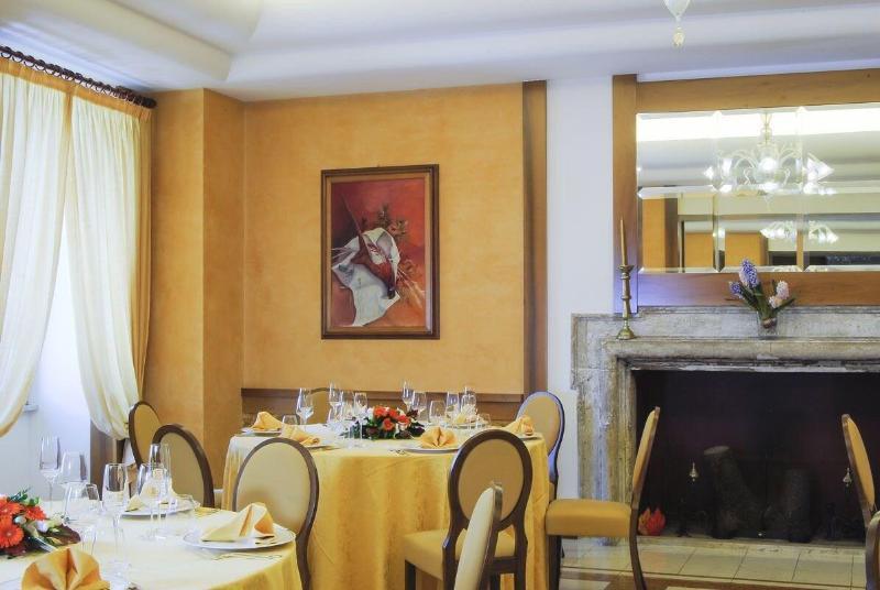 Hotel&Ristorante Miramonti Palazzo Storico Rieti Eksteriør billede