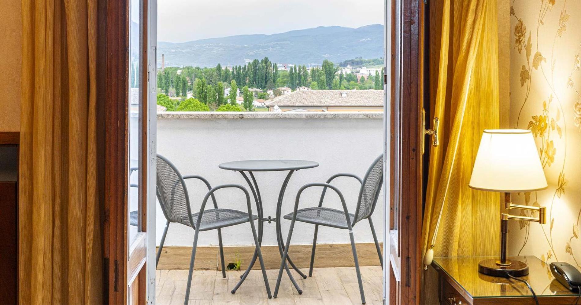 Hotel&Ristorante Miramonti Palazzo Storico Rieti Eksteriør billede